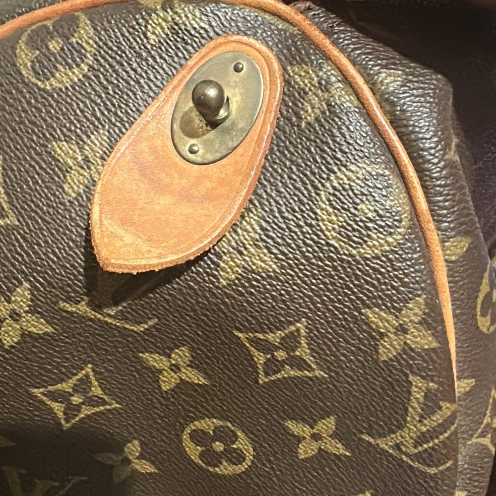 $2600 LV Keepall 50cm